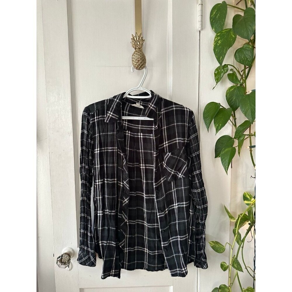 BeachLunchLounge women’s size large plaid button down shirt